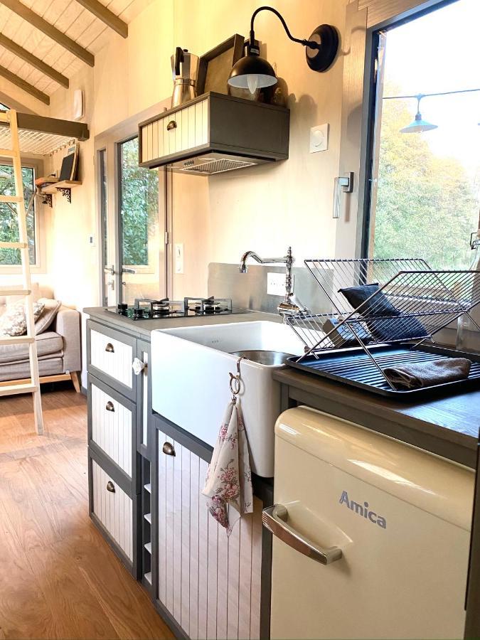 فيلا Jolie Tiny House Sous Les Grands Arbres شوليه المظهر الخارجي الصورة